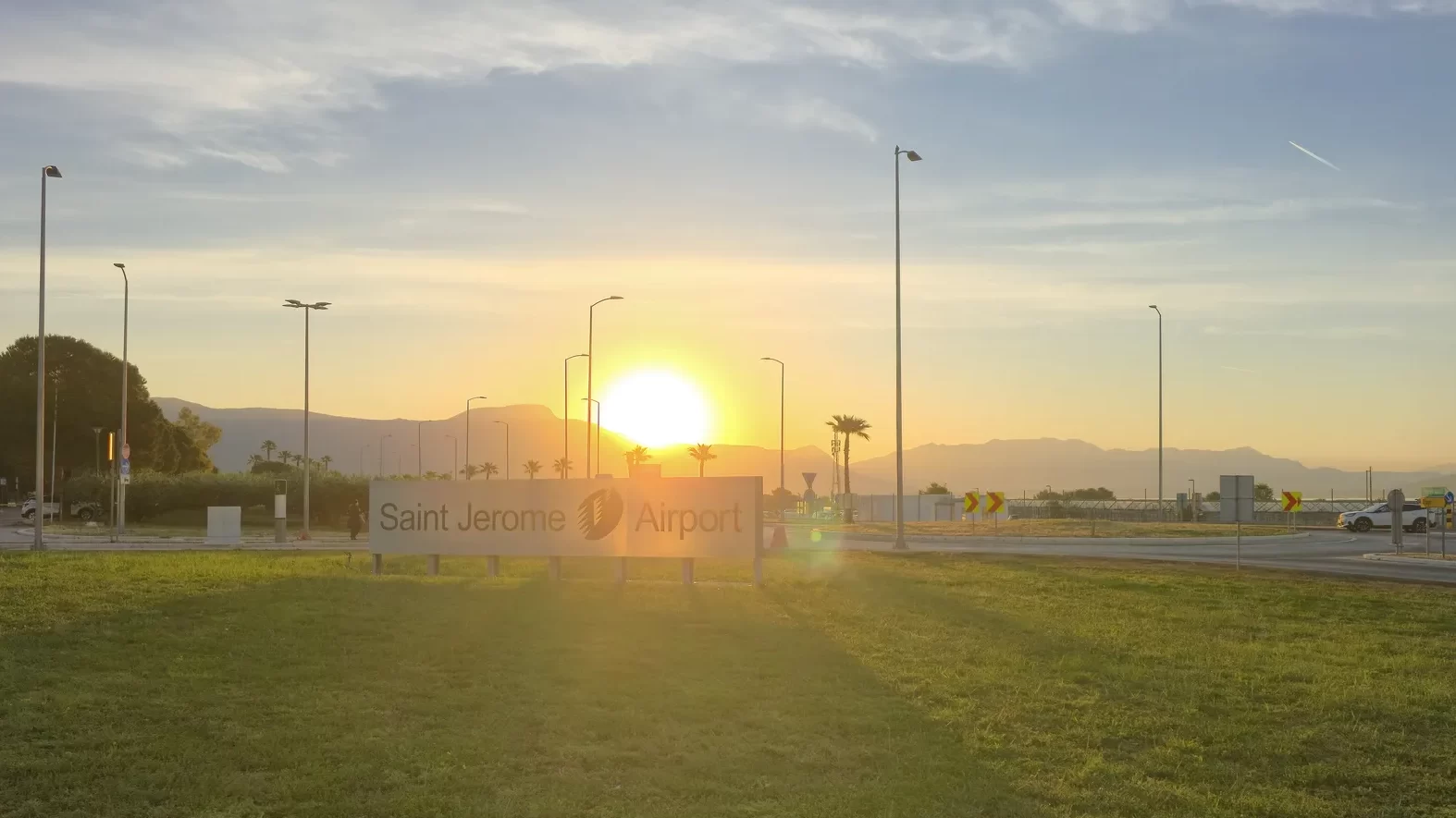 Split Airport at sunrise, private airport transfers from Šibenik by TAXI Antonio