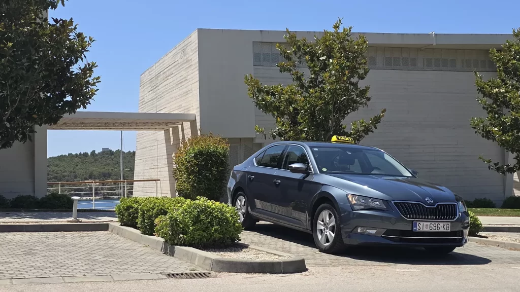 TAXI Šibenik - Antonio Škoda Superb at D-Resort Hotel Šibenik, private transfer and hotel pickup service